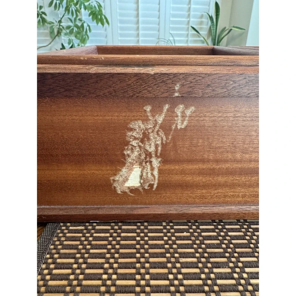 Agresti burl wood
